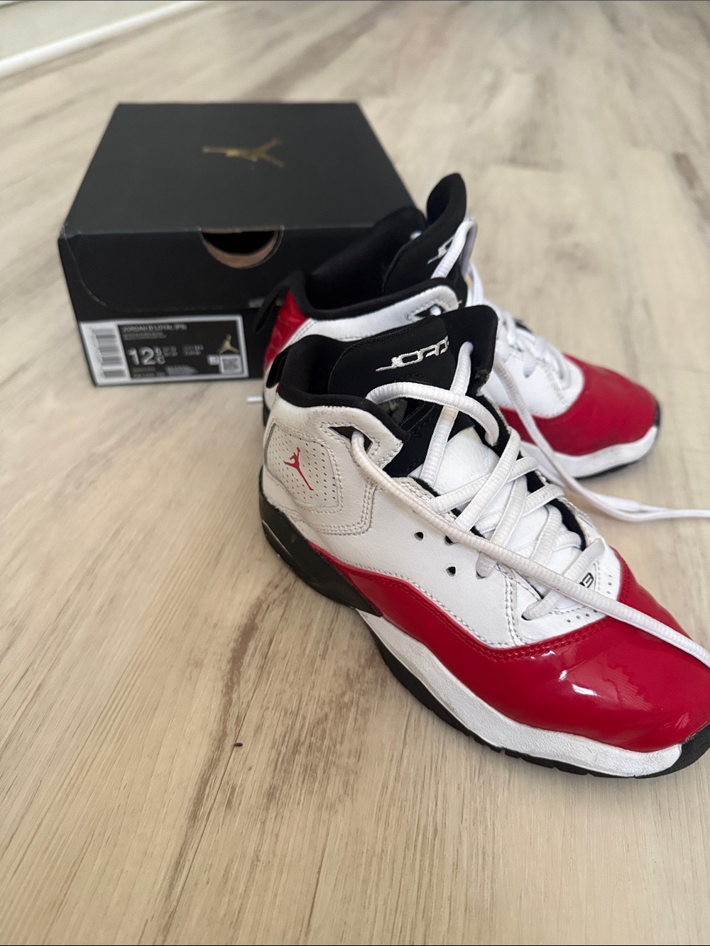Jordan B’Loyal (PS) White Gym Red